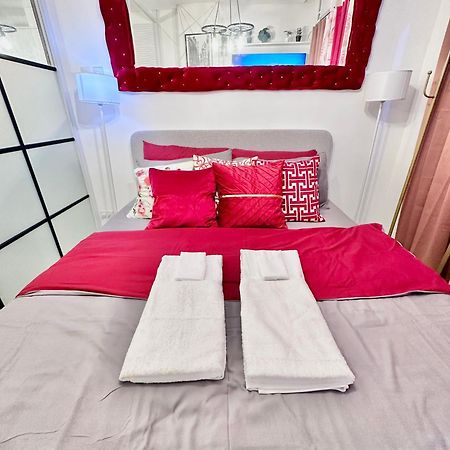 Aesthetic One Bedroom Beside Sm W Pool, Wifi And Netflix Cagayán de Oro Exterior foto