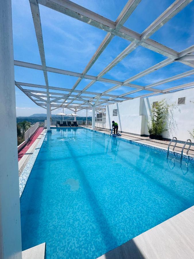 Aesthetic One Bedroom Beside Sm W Pool, Wifi And Netflix Cagayán de Oro Exterior foto