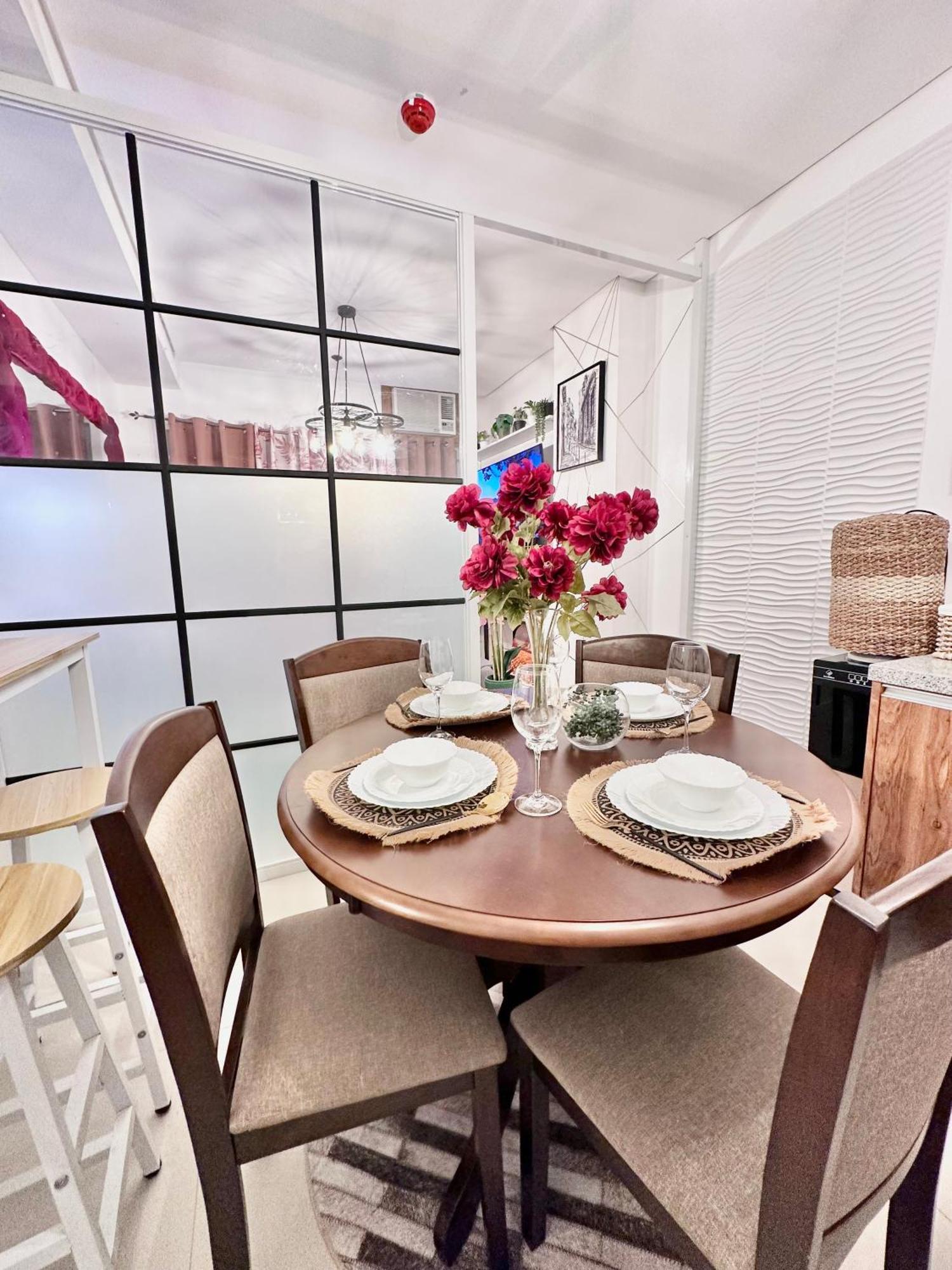 Aesthetic One Bedroom Beside Sm W Pool, Wifi And Netflix Cagayán de Oro Exterior foto