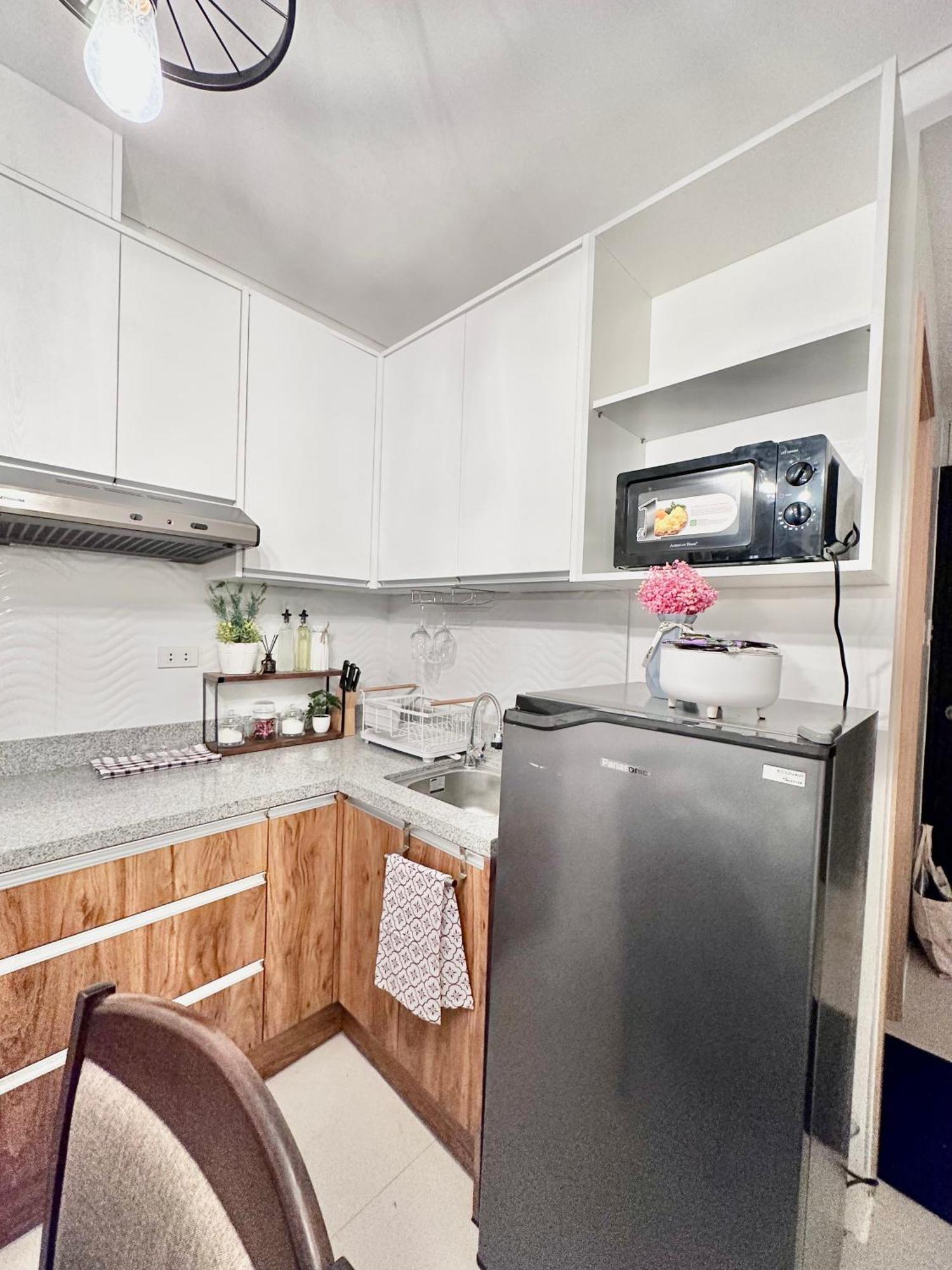 Aesthetic One Bedroom Beside Sm W Pool, Wifi And Netflix Cagayán de Oro Exterior foto