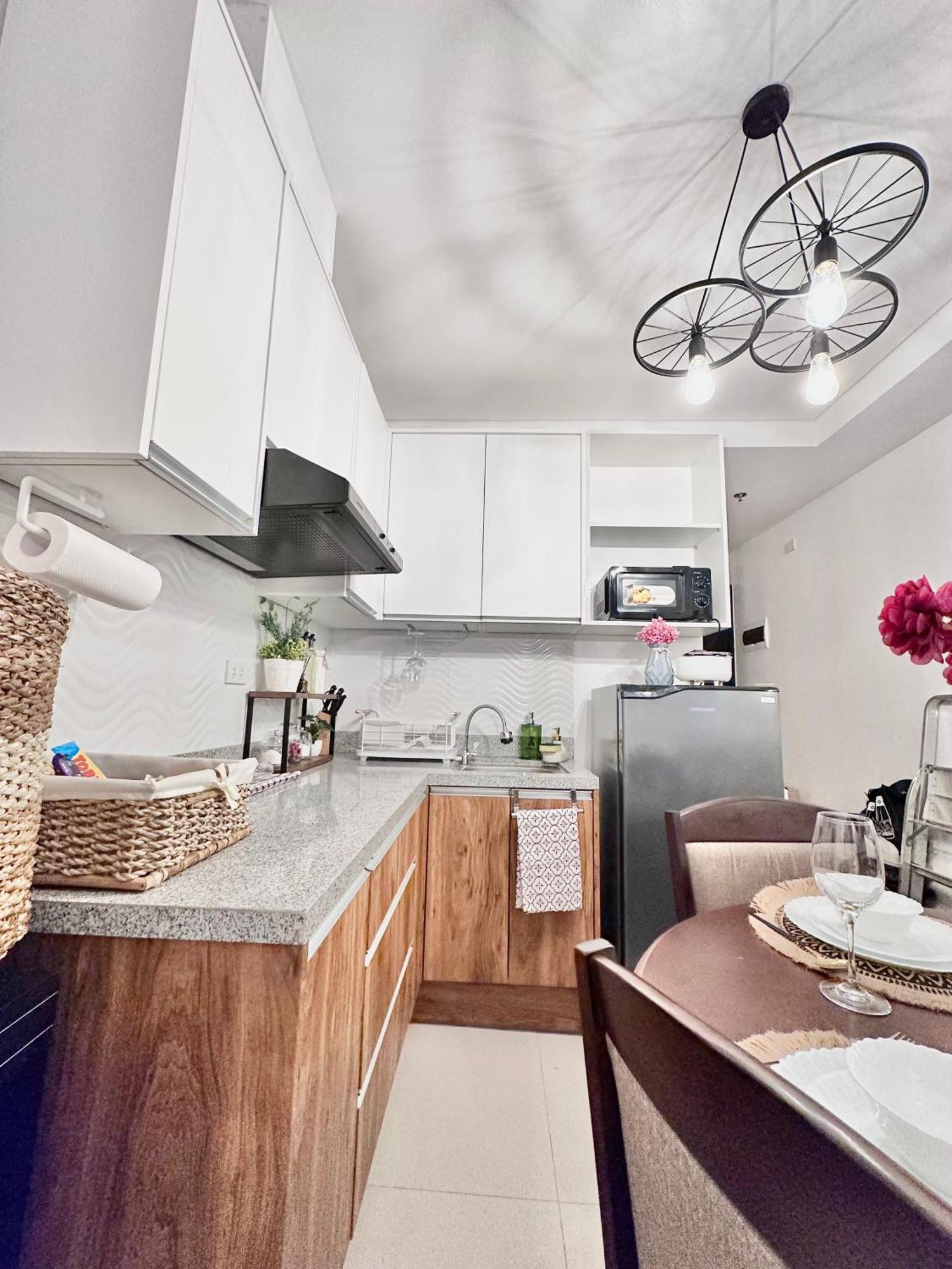 Aesthetic One Bedroom Beside Sm W Pool, Wifi And Netflix Cagayán de Oro Exterior foto