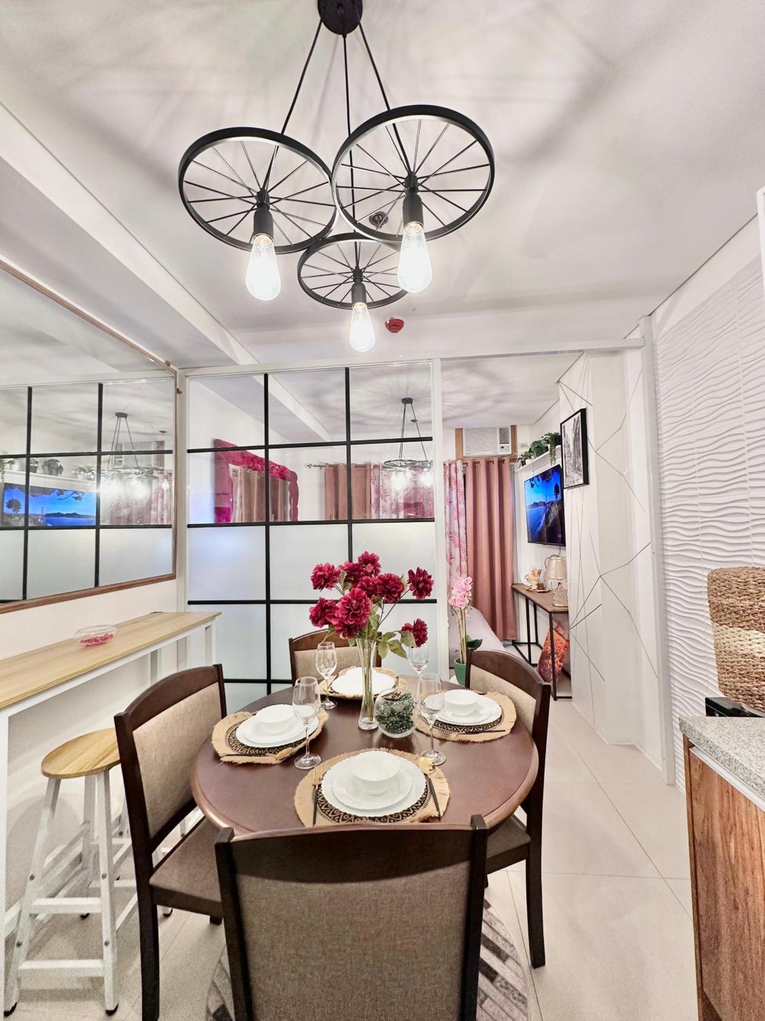 Aesthetic One Bedroom Beside Sm W Pool, Wifi And Netflix Cagayán de Oro Exterior foto