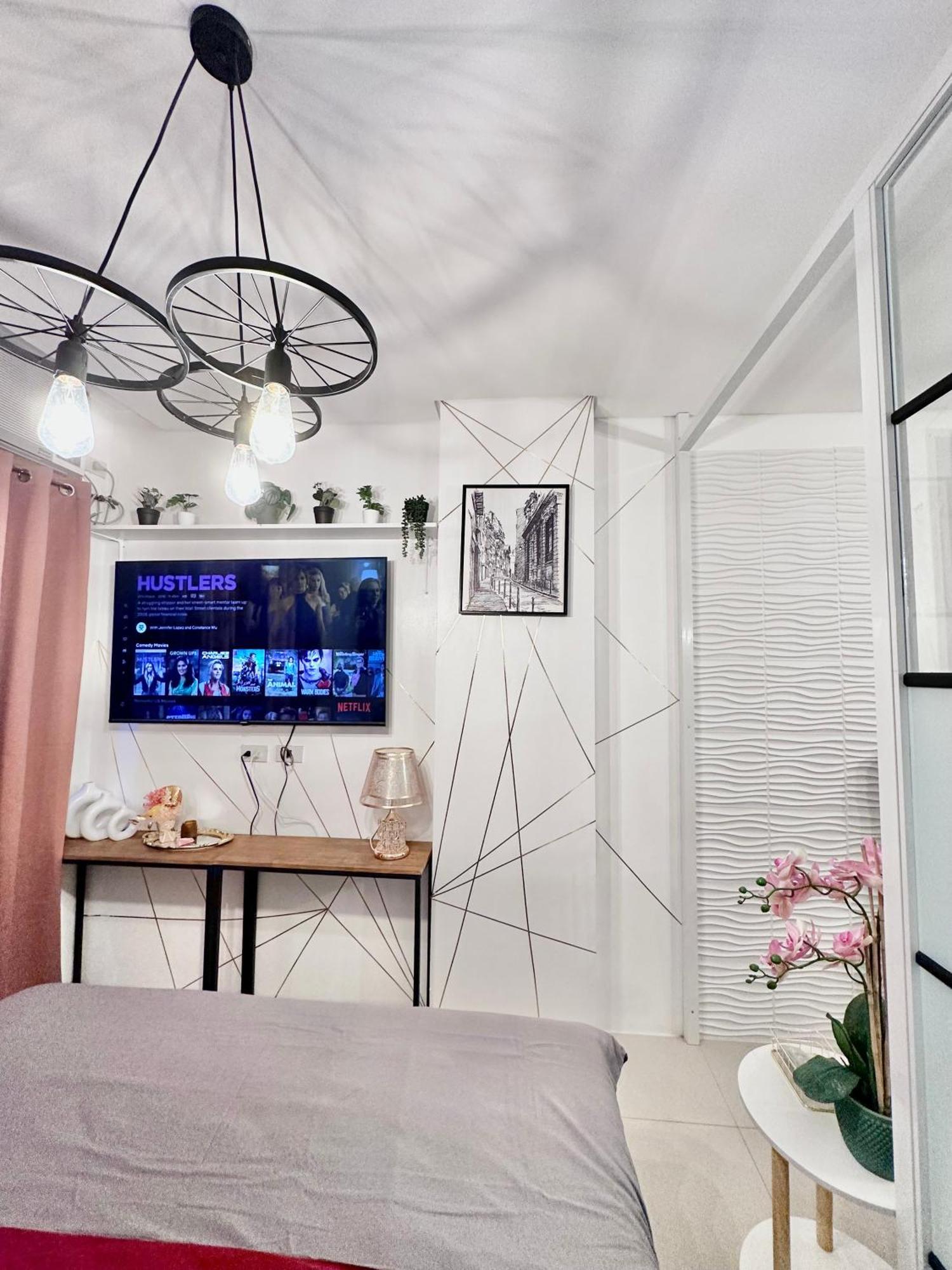 Aesthetic One Bedroom Beside Sm W Pool, Wifi And Netflix Cagayán de Oro Exterior foto