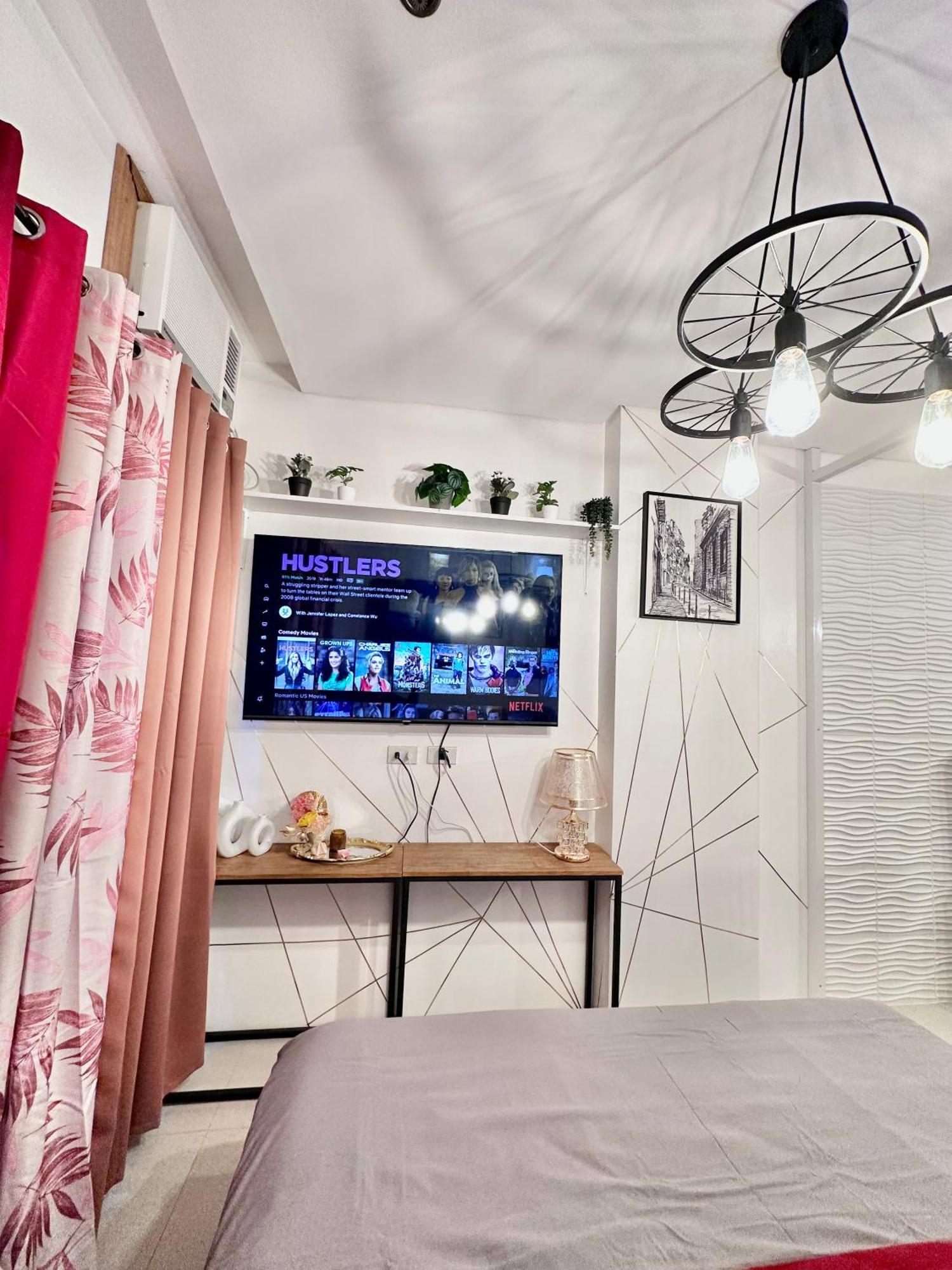 Aesthetic One Bedroom Beside Sm W Pool, Wifi And Netflix Cagayán de Oro Exterior foto