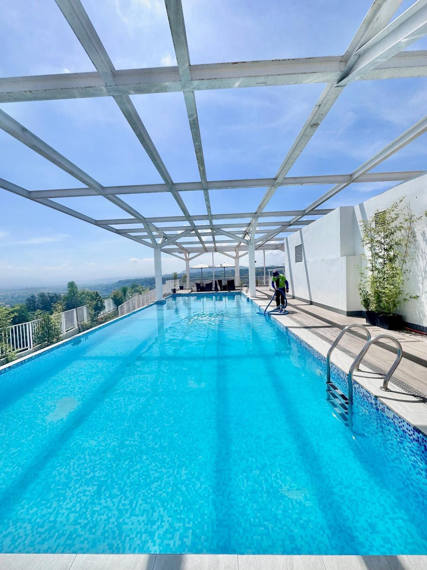 Aesthetic One Bedroom Beside Sm W Pool, Wifi And Netflix Cagayán de Oro Exterior foto